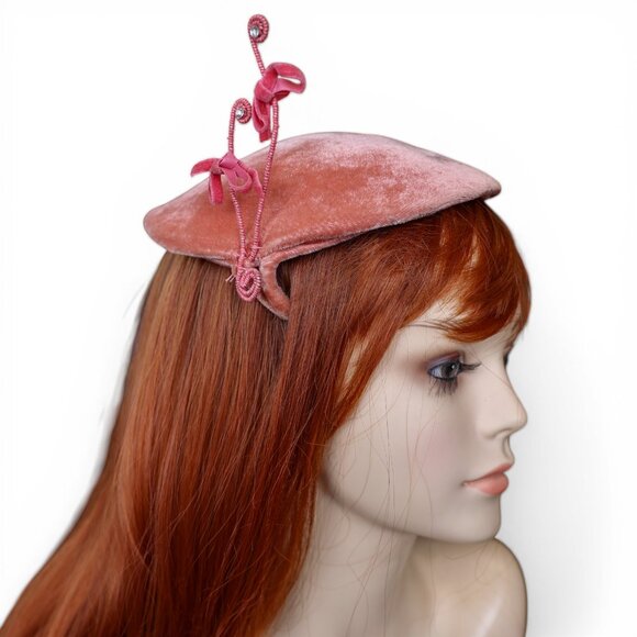 Vintage Velvet Hat Lot – 10 Mid-Century Styles main image 13